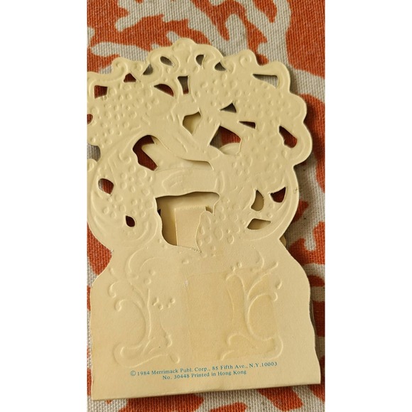 Vintage Merrimack Valentines Greeting card pop up 3d Victorian die cut - Picture 2 of 3